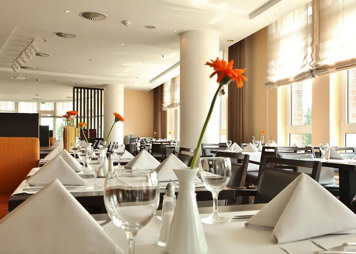 Hi International Hotel 4*