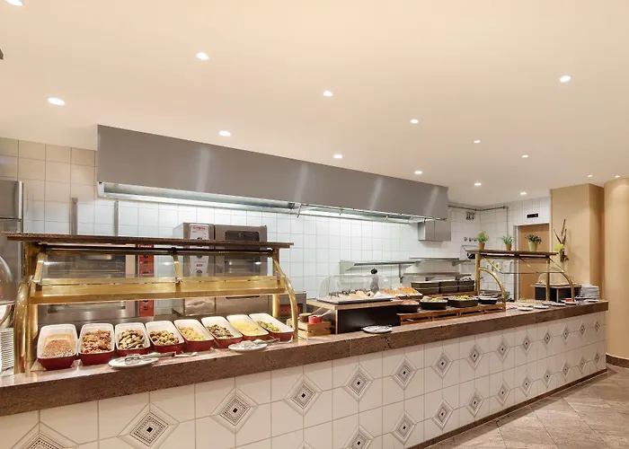 Hotel Hi International 4*