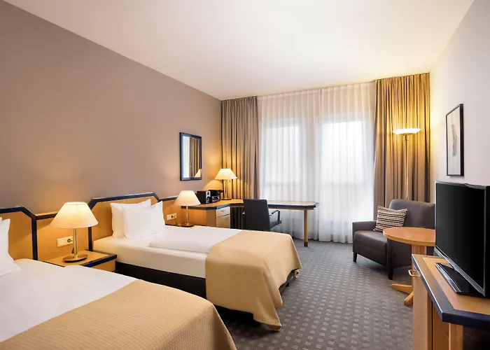 Hi International Hotel 4*