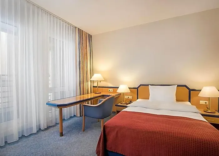 Hi International Hotel